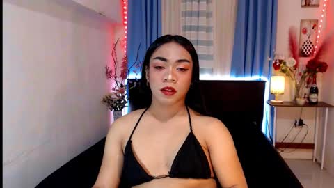 Snapshot of urasian_olivia1 chatting on January 14, 11:16 pm Olivia online show from January 14, 11:16 pm