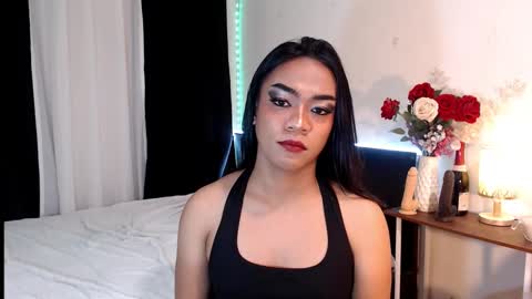 Snapshot of urasian_olivia1 chatting on February 26, 7:05 pm Olivia online show from February 26, 7:05 pm