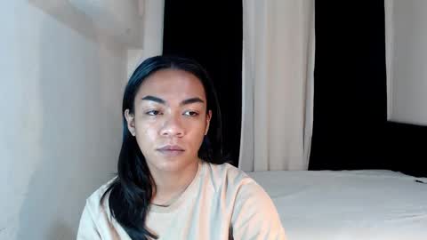 Snapshot of urasian_olivia1 chatting on February 28, 6:32 am Olivia online show from February 28, 6:32 am