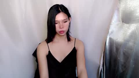 Snapshot of urasian_prettyjane chatting on November 13, 4:33 am Jane online show from November 13, 4:33 am