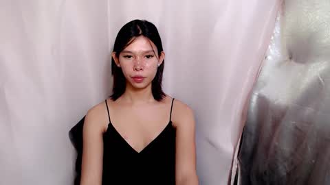 Snapshot of urasian_prettyjane chatting on November 14, 1:26 am Jane online show from November 14, 1:26 am