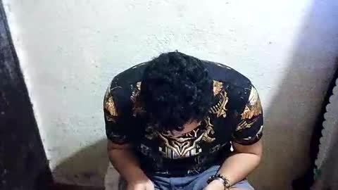 Snapshot of urasianguy90 chatting on February 9, 1:15 pm carlo online show from February 9, 1:15 pm