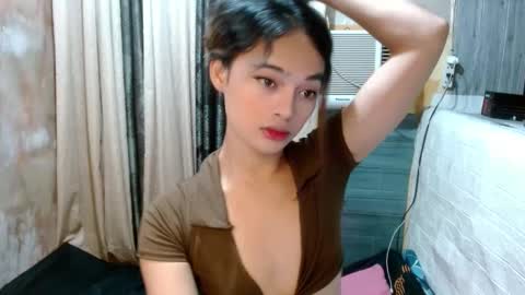 Snapshot of urasianhotrhianxxx chatting on December 2, 4:09 am Rina online show from December 2, 4:09 am