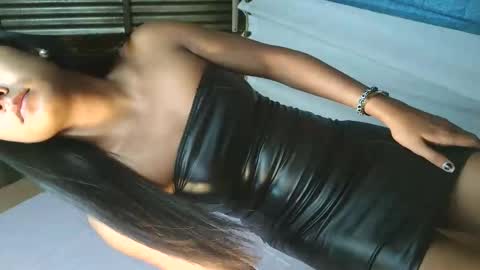 Snapshot of urasians_cummer chatting on October 3, 10:23 am Pau online show from October 3, 10:23 am