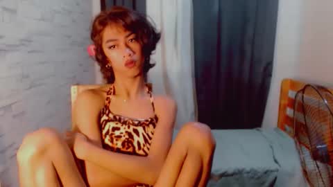 urasianyana online show from April 10, 12:38 am