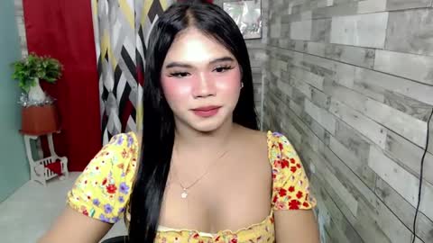 Snapshot of urbabysofia0305 chatting on December 27, 12:56 pm Sofia online show from December 27, 12:56 pm