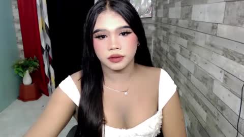 Snapshot of urbabysofia0305 chatting on December 30, 2:40 pm Sofia online show from December 30, 2:40 pm