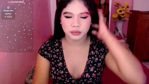 Snapshot of urbabysofia0305 chatting on November 15, 8:33 am Sofia online show from November 15, 8:33 am