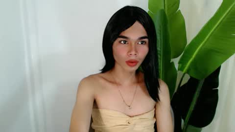CALL ME TINE online show from April 28, 12:10 pm