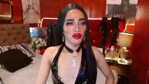 KENDALL online show from December 9, 1:24 pm