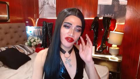 KENDALL online show from December 9, 7:29 pm