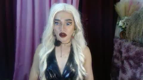 KENDALL online show from September 19, 1:01 pm