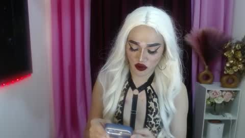 KENDALL online show from September 26, 4:11 pm