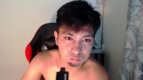 Snapshot of urcuteguy_jhonx chatting on October 10, 11:09 am Dannie online show from October 10, 11:09 am