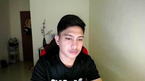 Snapshot of urcuteguy_jhonx chatting on November 19, 9:53 am Dannie online show from November 19, 9:53 am