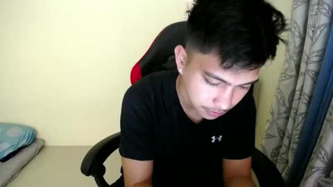 Snapshot of urcuteguy_jhonx chatting on November 29, 10:40 am Dannie online show from November 29, 10:40 am