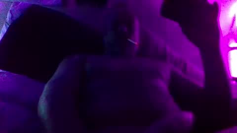 Snapshot of urdaddy875867 chatting on September 13, 5:40 am urdaddy875867 online show from September 13, 5:40 am