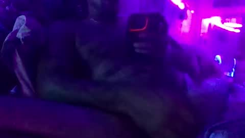 Snapshot of urdaddy875867 chatting on October 12, 10:14 am urdaddy875867 online show from October 12, 10:14 am