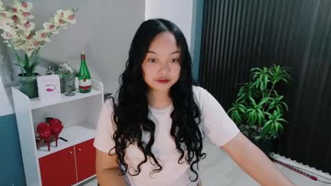 Scarlet online show from February 4, 2:39 am