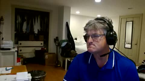 Snapshot of urfavteach50 chatting on October 15, 2:33 am Gregor online show from October 15, 2:33 am