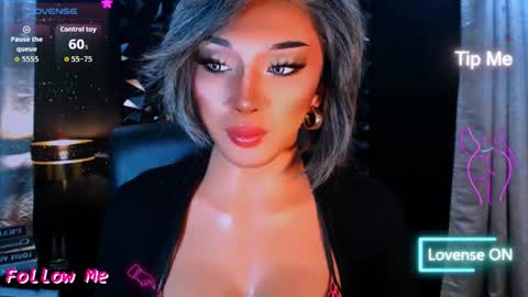 Snapshot of urgoddess_bella chatting on September 16, 11:33 am My bella 3 online show from September 16, 11:33 am