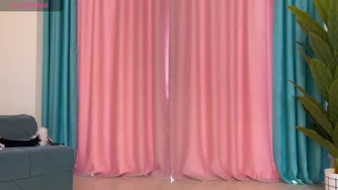 Jenny online show from April 4, 10:57 am