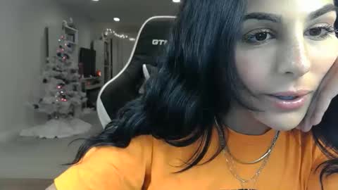 Snapshot of urgoddessmarla chatting on October 28, 11:51 pm Goddess Marla online show from October 28, 11:51 pm