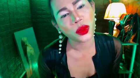 Snapshot of urhardcockqueenxxx chatting on February 14, 7:54 pm queen norelle online show from February 14, 7:54 pm