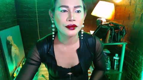 Snapshot of urhardcockqueenxxx chatting on March 6, 9:58 am queen norelle online show from March 6, 9:58 am