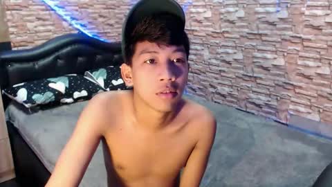 urhardfucker_joseph online show from March 16, 9:19 pm