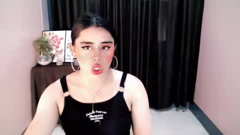 urhotdexie69 online show from September 16, 3:18 am