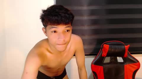 Ethan online show from December 2, 2:56 pm