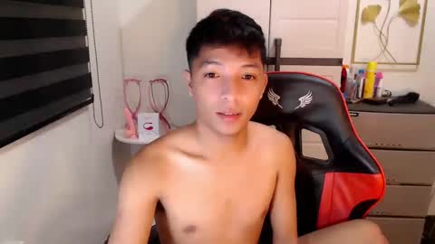 Ethan online show from March 10, 5:07 pm