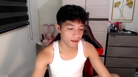 Ethan online show from May 16, 12:18 am