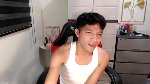 Ethan online show from May 16, 12:51 am