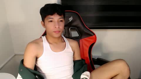 Ethan online show from May 27, 1:57 am