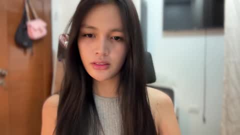 Snapshot of urkatiecookie chatting on September 25, 12:58 am Amira online show from September 25, 12:58 am