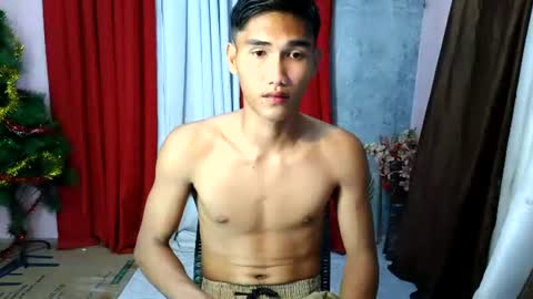 Snapshot of urmoreno_boyxx chatting on October 19, 1:45 pm JAY online show from October 19, 1:45 pm