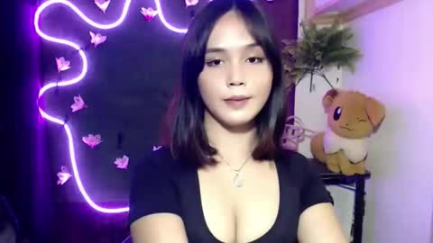 Pia online show from October 11, 11:03 pm