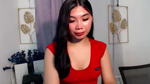 urpinay_sandra69 online show from April 12, 6:46 pm