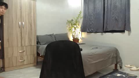 Mel online show from February 15, 3:42 pm