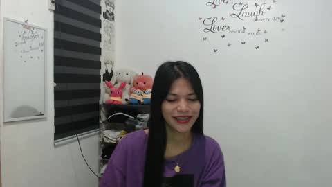 hi im kim online show from December 29, 12:41 am