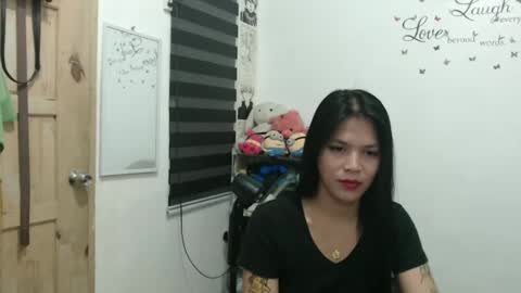 hi im kim online show from February 7, 12:28 pm