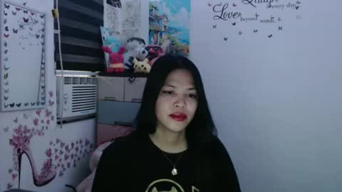 hi im kim online show from October 20, 12:33 am