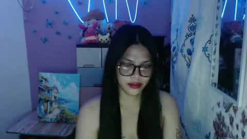 hi im kim online show from March 21, 1:10 am