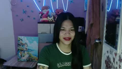 hi im kim online show from March 24, 12:26 am