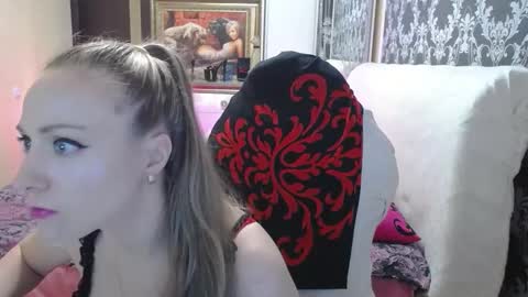 Snapshot of ursecrettreasure88 chatting on February 12, 12:12 pm UrSecretTreasure88 online show from February 12, 12:12 pm