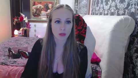 Snapshot of ursecrettreasure88 chatting on September 28, 1:05 pm UrSecretTreasure88 online show from September 28, 1:05 pm