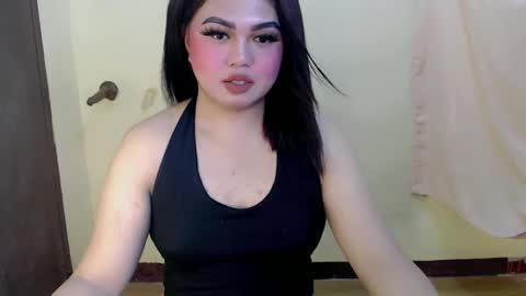 maxie online show from March 22, 7:45 am