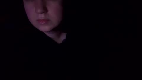 Snapshot of usefulhole chatting on November 13, 11:03 pm usefulhole online show from November 13, 11:03 pm